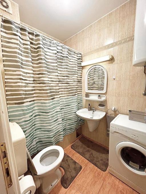 Cozy, Charming One Bedroom Apt Podgorica Extérieur photo